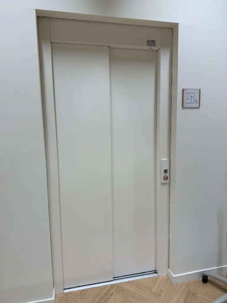 Wandbord H lift.webp