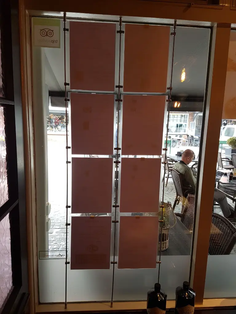 raampresentatie PS02 met RVS stang.webp