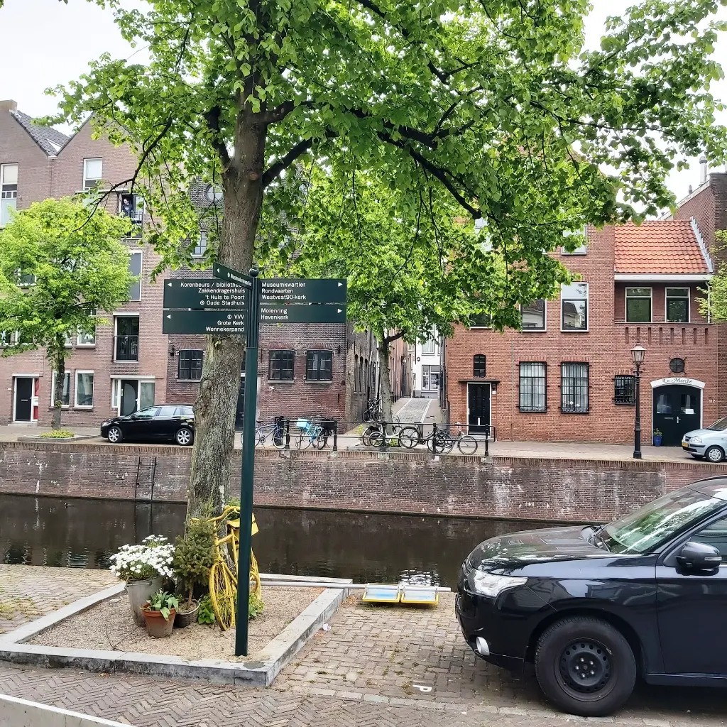 S100x wegwijzerpaal RAL donkergroen.webp