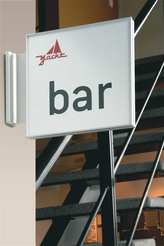 068_Systeem F Haaks-op-de-muur bord.webp