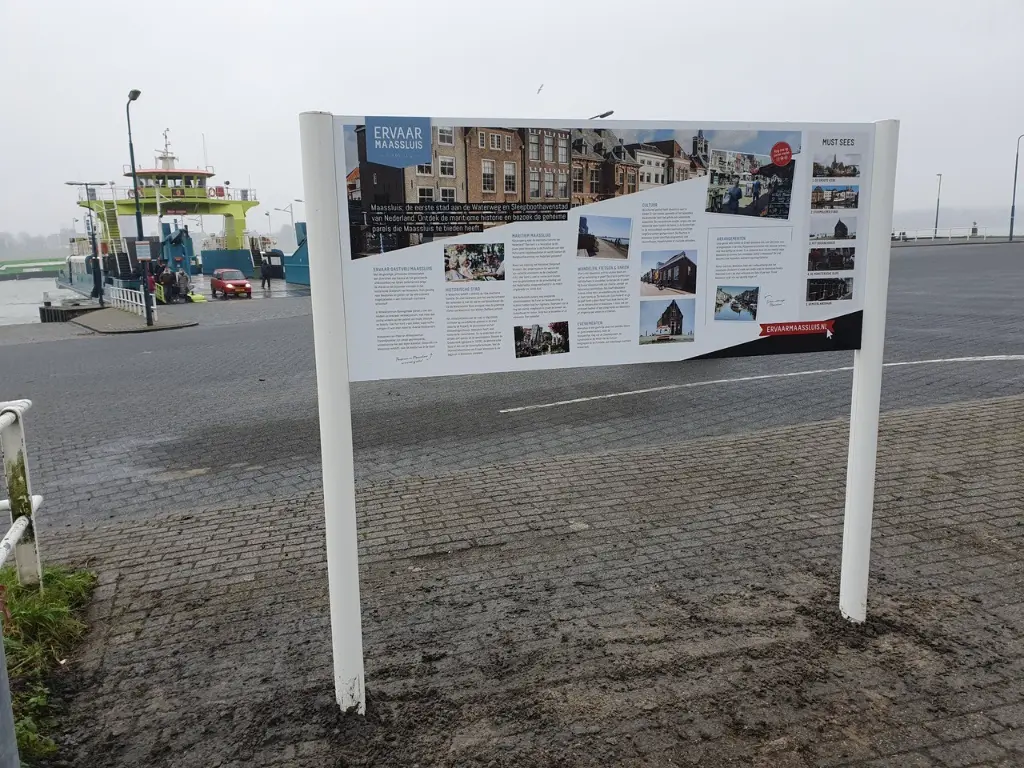 S90 console met verlijmde platen.webp