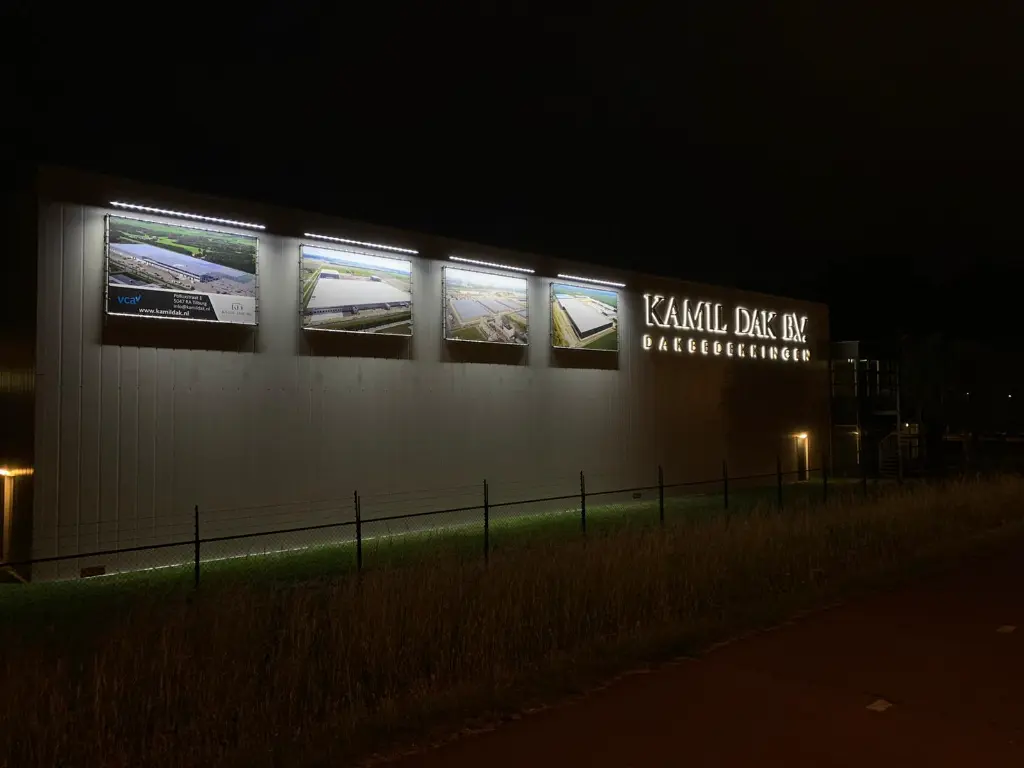 Superlight LED MINI lichtrail NACHT.webp