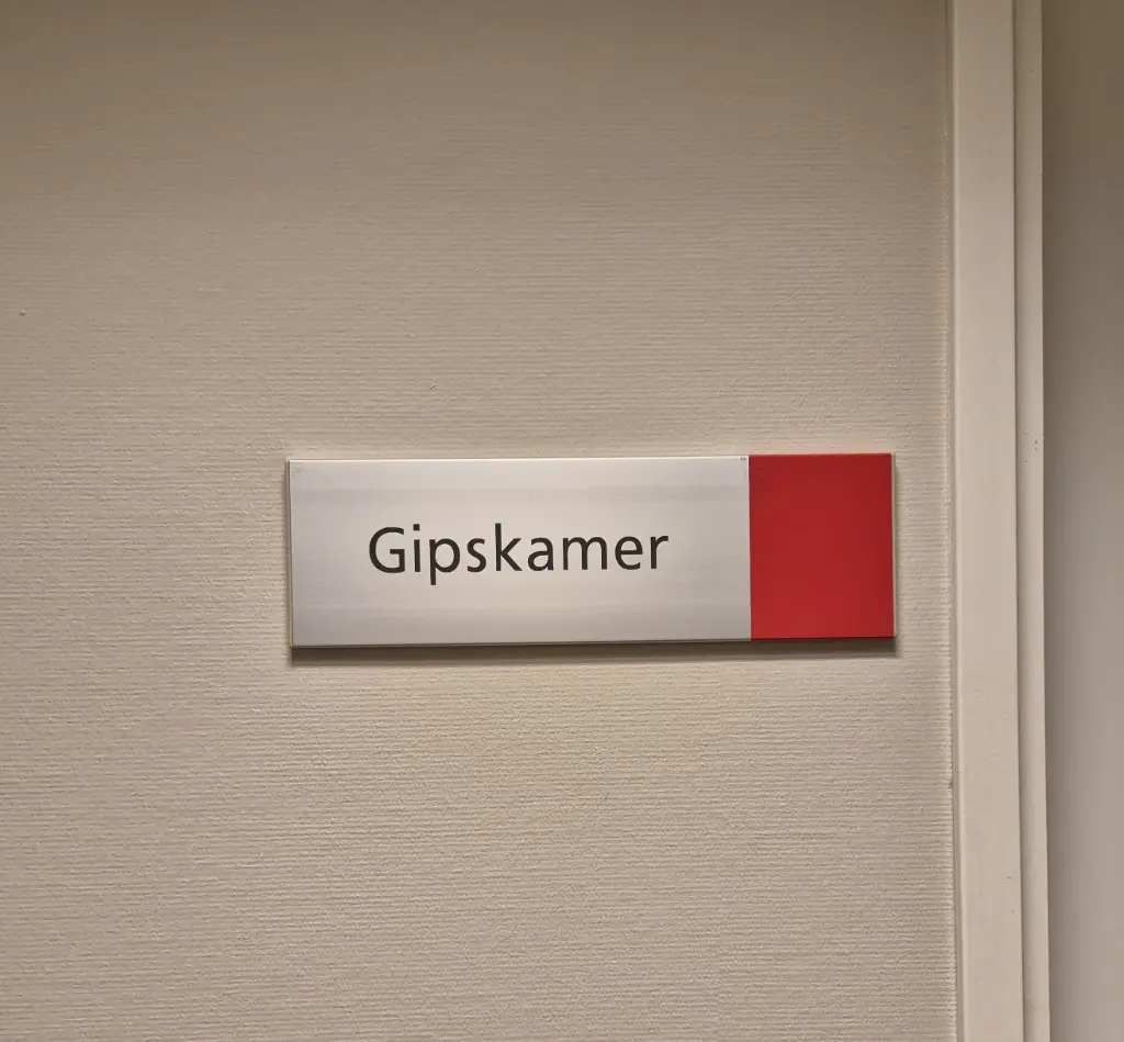 Wandbord U 31 x 150 mm