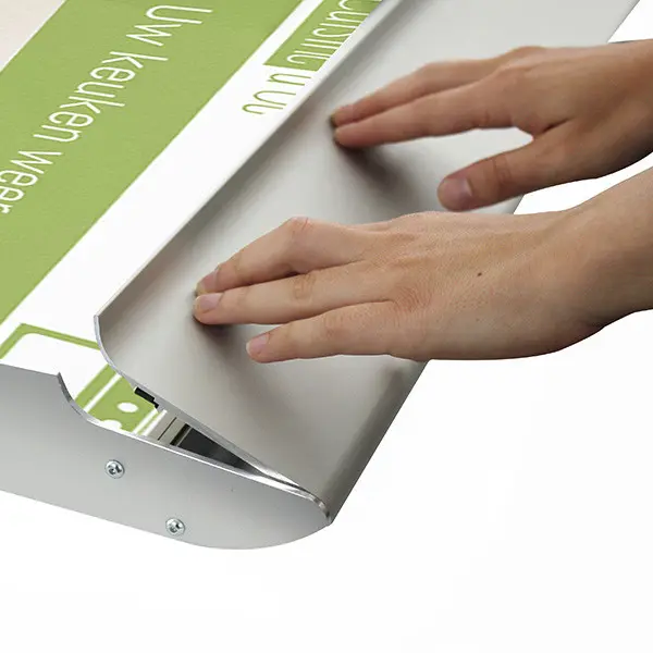 Metalen z-tick strips complete pers