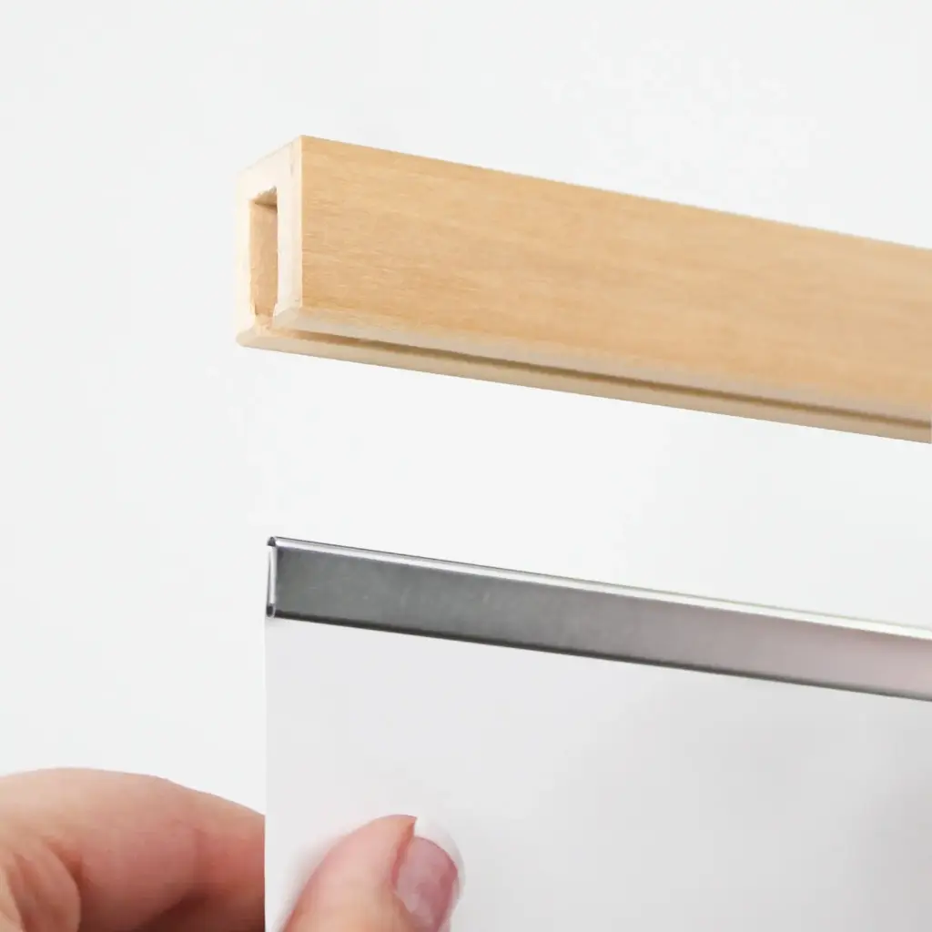 Houten hangdisplay tbv posterbreedte 500 mm